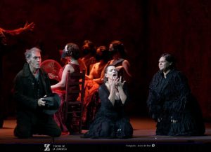 Ainhoa Arteta brilla en la «Granada» del Teatro de la Zarzuela