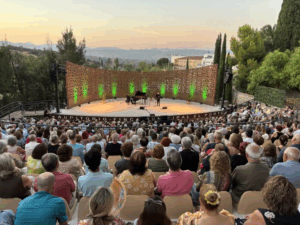 AINHOA ARTETA TRIUNFA CON SU RECITAL DE ÓPERA Y ZARZUELA EN UN PORTÓN COMPLETAMENTE LLENO