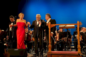 PLÁCIDO DOMINGO, AINHOA ARTETA Y ANTONIO GANDÍA TRIUNFAN EN EL FESTIVAL FIMUVIN DE REQUENA